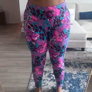 Lilly Pulitzer Island Mid Rise Joggers “orchid you not” print
